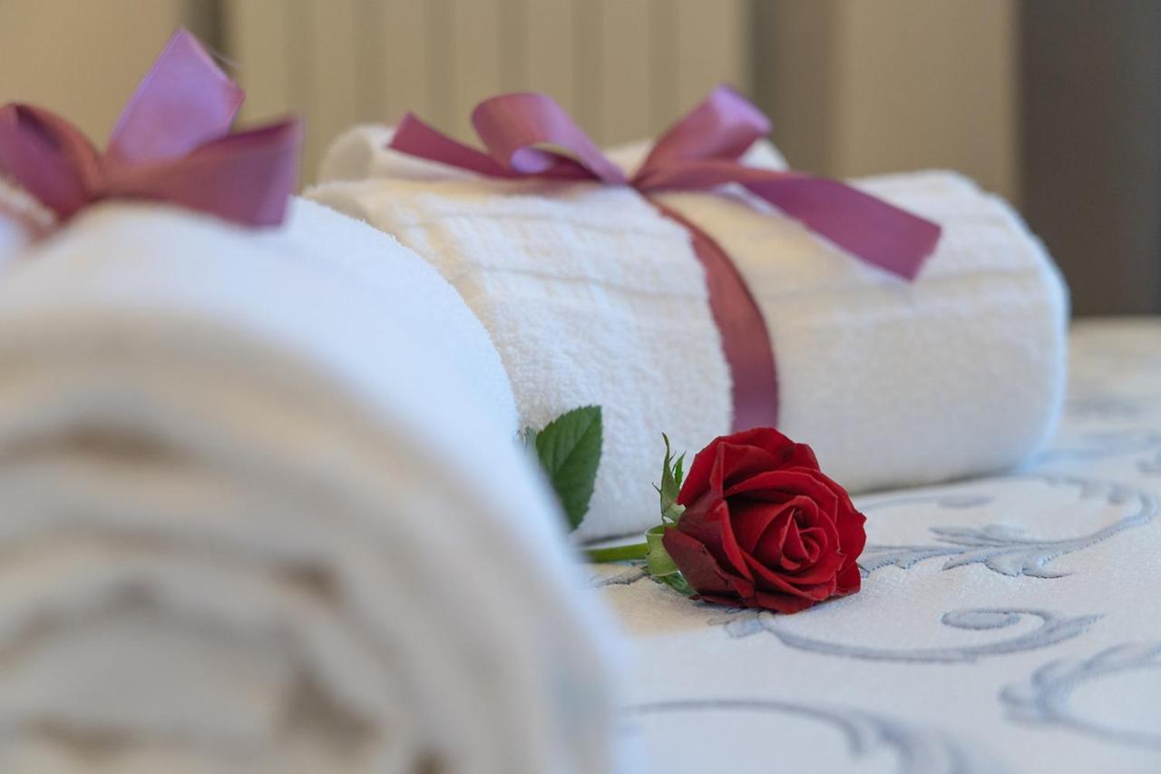 Royal Gardens Bed & Breakfast Caserta